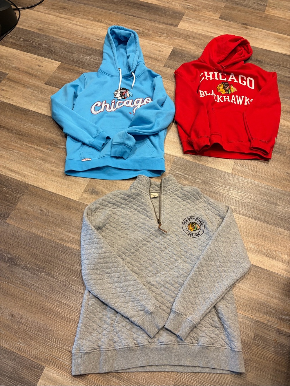 Chicago Blackhawks Red Hoodie & Blue Chicago Pullover Bundle